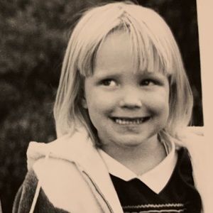 Meet your Posher, Becky